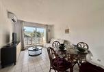Location vacances Cavalaire-sur-Mer - Appartement 4 Pers. Centre Cavalaire avec Terrasse et Parking - Fr-1-226b-241-2