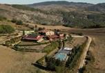Location vacances  Province de Potenza - Foresteria San Leo-1