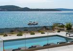 Location vacances Seget - Beachfront Villa Luminara-2