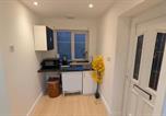 Location vacances Windsor - Lovely Self Contained Studio Near Airport-2