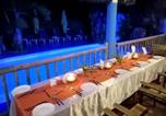 Location vacances Belle Mare - Spacious Villa with Pool and 10 Bedrooms in Quatre Cocos-2