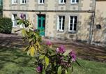 Location vacances Ygrande - Maison de maître Xixe avec piscine, étang à proximité et équipements modernes - Fr-1-489-505-2