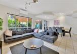 Location vacances Toowong - Tranquil 3-Bed Unit with Lush Garden Views-2