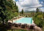 Location vacances  Province de Pise - Elegante Wohnung in Volterra mit Garten und Grill-3