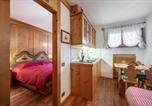 Location vacances  Province de Belluno - Cozy basement flat just few steps from centre-4