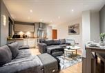 Location vacances Leeds - Leeds City Retreat on the Riverbank - Sleeps 8 - Balcony-4
