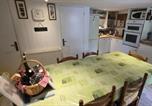 Location vacances La Chapelle-Caro - La Ville Hello, a spacious house, sleeps 9, in rur-4