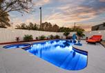 Location vacances Clearwater - Family Luxury Escape Heated Pool Spa Mini Golf Arcade-3