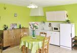 Location vacances Morsalines - Amazing Home In Quettehou-2