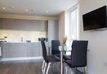 Location vacances Cambridge - Exquisite & Homely Penthouse, 2 mins walk from Cambridge Station, Big balcony, lift access, secured gated on-site parking, self check-in & Super Fast Wifi-3