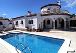Location vacances  Province de Tarragone - Villa Playa Rustical-1