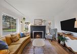 Location vacances Longview - Camas Getaway Near Downtown Big Windows-1