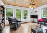 Location vacances Bad Elster - Cozy Home In Bad Brambach With Sauna-4