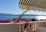 Location vacances Sućuraj - 1 Bedroom Cozy Apartment In Zivogosce-2