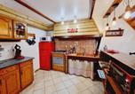 Location vacances Walcourt - Gîte chaleureux en plein cœur de la nature avec terrasse, animaux acceptés, proche Val Joly - Fr-1-510-183-4