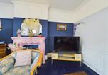 Location vacances Southend-on-Sea - Unique 2 bed Leigh-on-Sea- with real piano-4