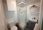 Location vacances Barry - New-Cosy Studio-Parking-Ideal for Couples-By Fabaccommodation-4