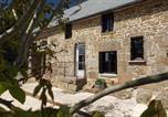 Location vacances Isigny-le-Buat - Gîte de La Guinchère-1