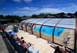 Camping avec Piscine La Brée-les-Bains - Les Hameaux des Marines-1