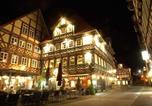 Hôtel Allendorf - Fachwerk-Hotel Eisenbart-1