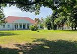Hôtel Eger - Nagy-Besenyei Kúria Panzió-1