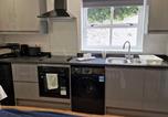 Location vacances  Gare de Norwich - Budget studio apartment ensuite shower & parking-3