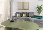 Location vacances Paphos - Paradise Gardens Rooftop Apartment | Private Terrace & Pool By Vichy Holidays-1