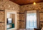 Location vacances  Perge - Oldtown Family Fisher Suit With 3 Bedrooms-3