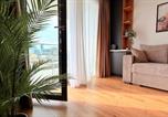Location vacances  Aéroport de Bucarest - Skyline Glow - Chic 1br Northern Business Hub Area-2