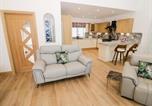 Location vacances  Gare de Redditch - The Barn-3