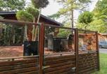 Location vacances Crook - Tree House, Partial Lake Views Pet Friendly-3