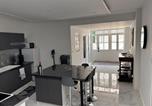 Location vacances  Haute-Vienne - 1712villacarre'Villa-Ledorat-Terrace-Wifi-Bbq-1
