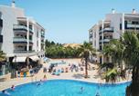 Camping Cambrils - Apartamentos Pins Platja-1