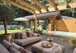 Location vacances Lac Eibsee - Luxurious Grainau Villa Alpine Views, Private Spa Pool-3