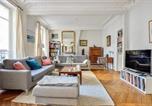 Location vacances  Hauts-de-Seine - Appartement Panel - Welkeys-1