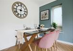 Location vacances Milton Keynes - Middleton House • Sleeps 6 • Free Parking • Garden • Work Desk • Fast Wifi • Yoko Property-4