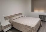 Location vacances Santa Comba de Rossas - Hostal san francisco-3