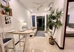 Location vacances Colombo - Colombo Skyline Luxury Apartments at Tri-Zen - Pool and Amazing City Views-4