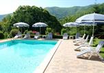 Location vacances Ortignano Raggiolo - Borgo dei Corsi - Charming Holiday Apartments in Tuscany with airconditioning-1