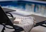 Location vacances Vir - Holiday Home Tanja Vir with heated pool-2