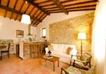 Location vacances Pontassieve - Holiday home in Pelago with garden-2