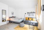 Location vacances Hambourg - Two Bedroom Apartment and Bathrooms-1