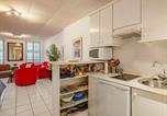 Location vacances Saint-Jean-de-Luz - Studio agréable au cœur de St Jean de Luz - Fr-1-4-712-3