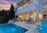 Location vacances Vransko - Luxury villa Fleur with pool-3