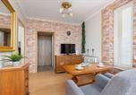 Location vacances Katowice - Spacious Studio with Balcony in Katowice by Noclegi Renters-3