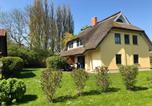 Location vacances Garz - Reetdachhaus Weißdorn 1-1