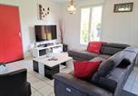 Location vacances Santec - Holiday home in Santec on Dossen beach-2