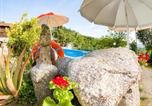 Location vacances Vieira do Minho - Idyllic Villa in Cova with Private Pool-3