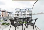 Location vacances Świnoujście - Studio Apartment Villa Mistral Świnoujście by Noclegi Renters-4