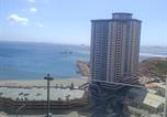 Location vacances La Línea de la Concepción - E1 18th Floor Studios - Scenic Sea & Beach Views-4